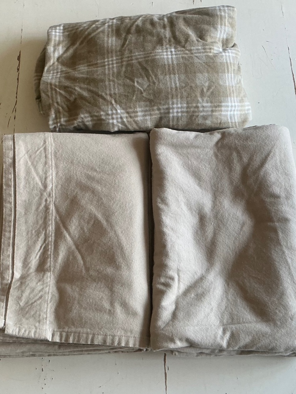Cuddl Duds TWIN Sheets - 2 Tan Flat & 1 Tan White plaid fitted Flannel Sheets